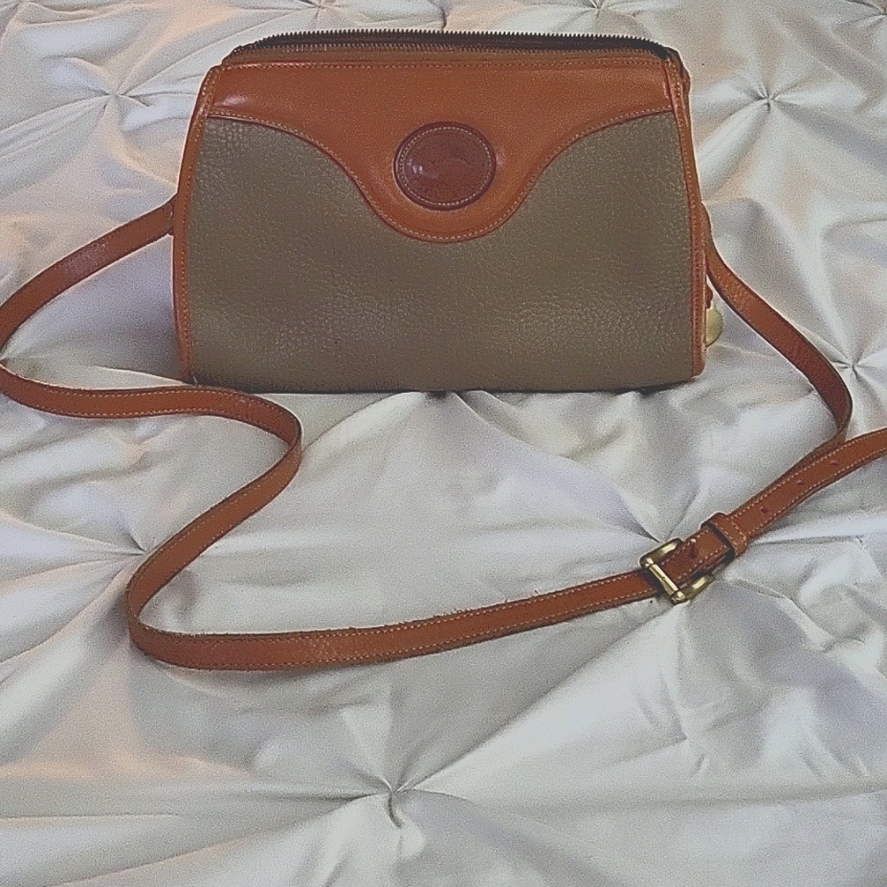 Dooney and Bourke Purse- Vintage Classic!